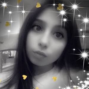 Meet your Posher, Carly